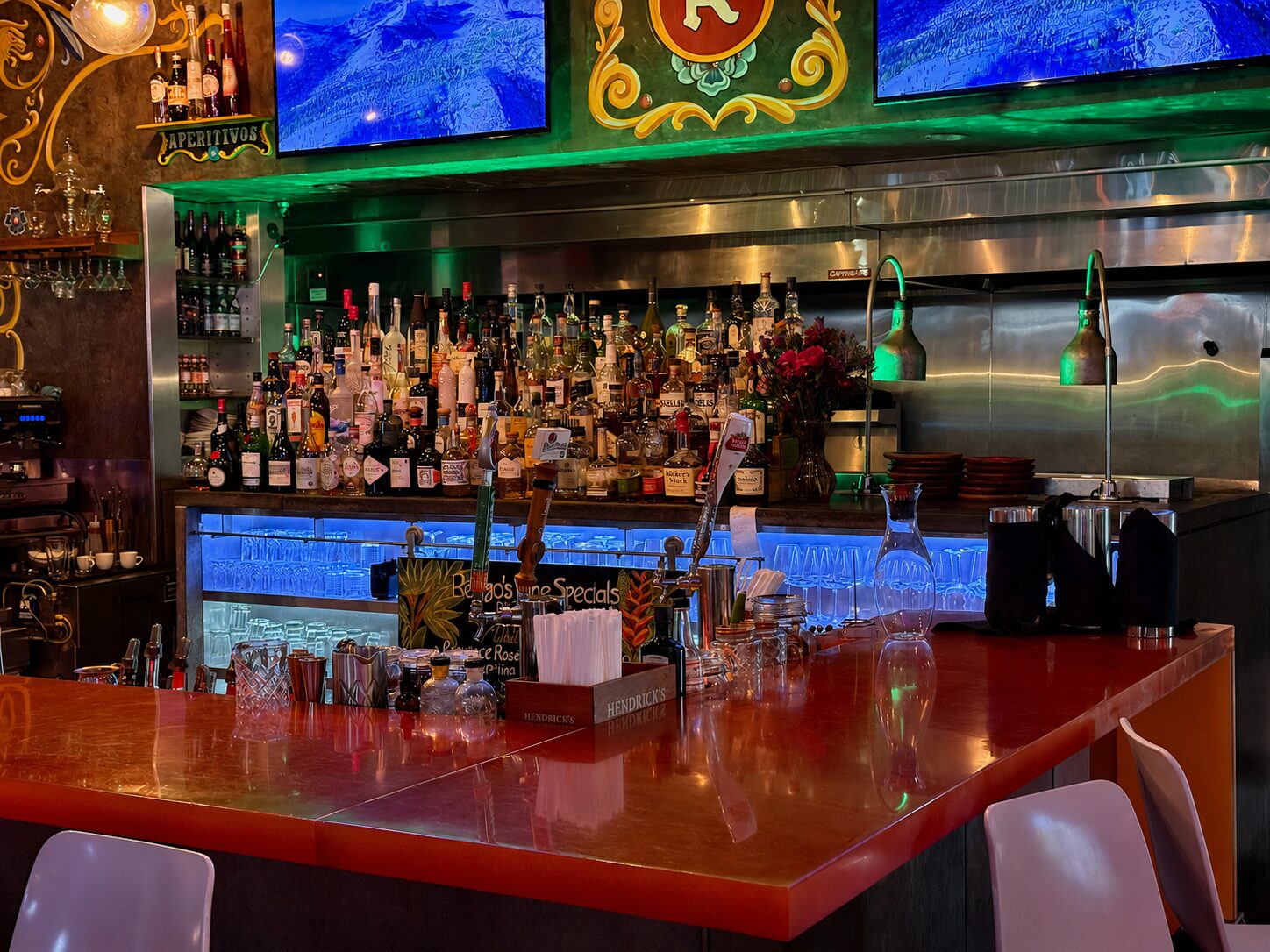 The bar at Renzo's Wine & Bar, St. Petersburg